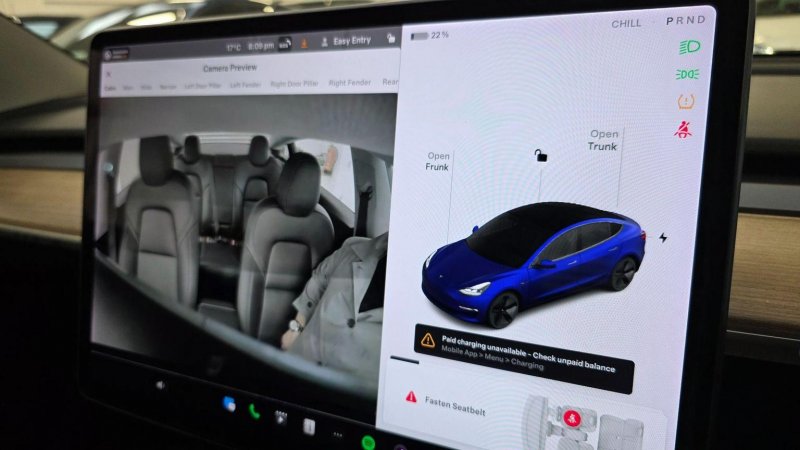 TESLA MODEL 3