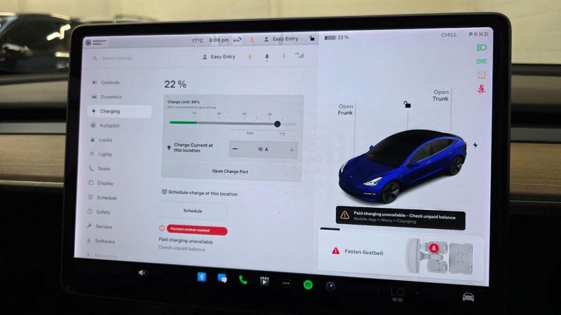 TESLA MODEL 3